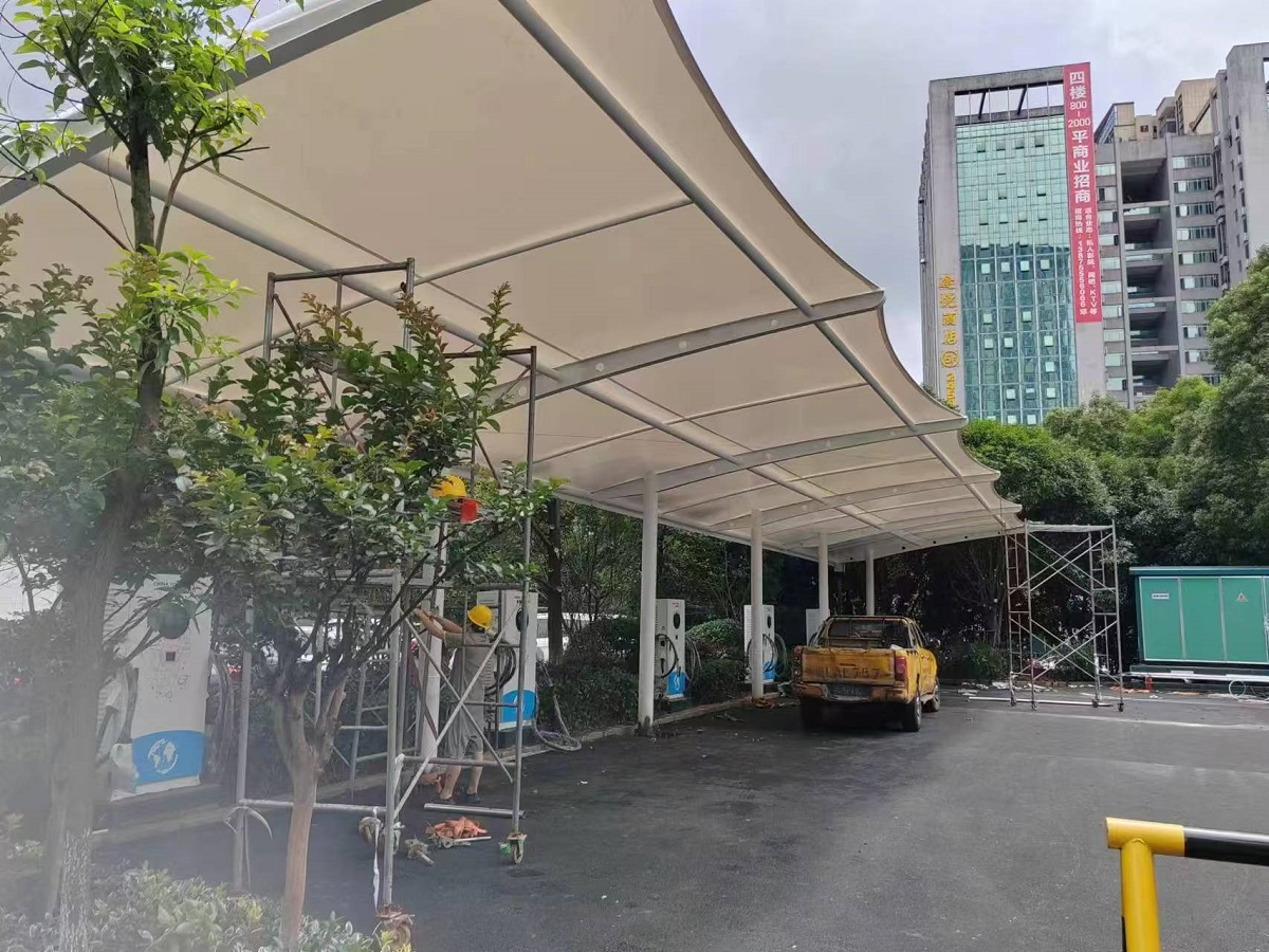株洲PVDF膜结构车棚案例6m*30m